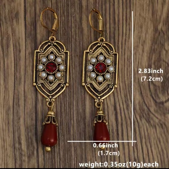 Vintage Marquis Bordo Gold Brass Earrings - Picture 9 of 9